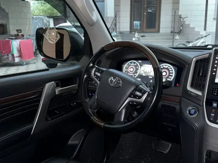 Toyota Land Cruiser 2020 года за 38 200 000 тг. в Алматы – фото 21