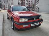 Volkswagen Golf 1996 годаүшін1 900 000 тг. в Алматы