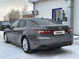 Toyota Camry 2021 года за 8 500 000 тг. в Актобе – фото 5