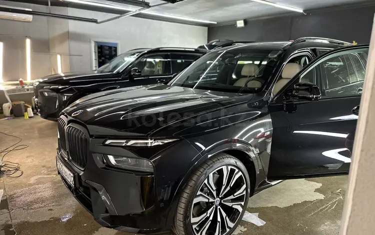 Рестайлинг на БМВ Х7, Так же есть новая резина за 1 200 000 тг. в Алматы