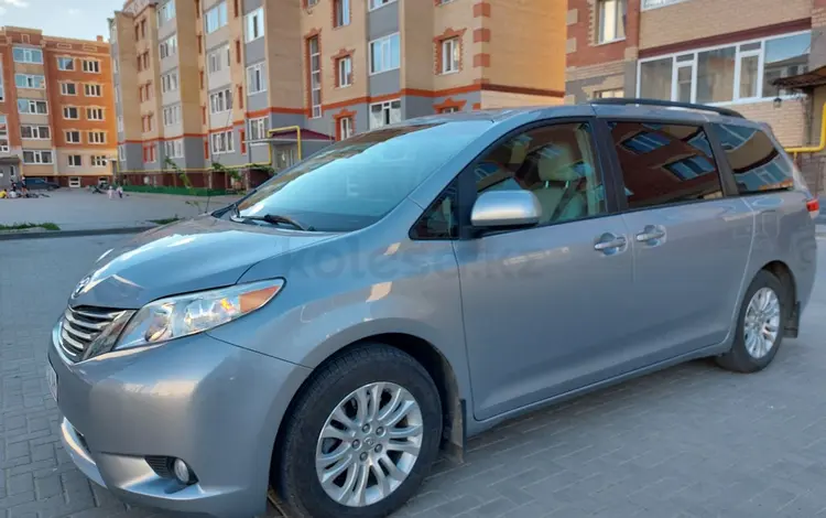 Toyota Sienna 2014 годаүшін10 800 000 тг. в Актобе