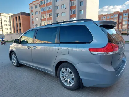 Toyota Sienna 2014 года за 10 800 000 тг. в Актобе – фото 10