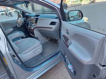 Toyota Sienna 2014 года за 10 800 000 тг. в Актобе – фото 23