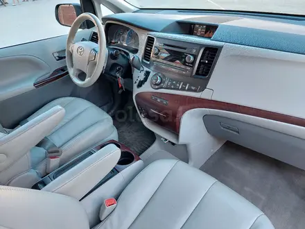 Toyota Sienna 2014 года за 10 800 000 тг. в Актобе – фото 25