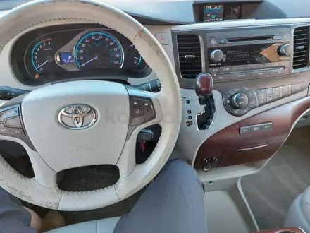 Toyota Sienna 2014 года за 10 800 000 тг. в Актобе – фото 33