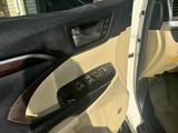 Toyota Highlander 2014 года за 16 800 000 тг. в Жанаозен – фото 4