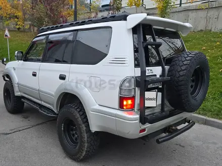 Toyota Land Cruiser Prado 2001 года за 9 000 000 тг. в Алматы – фото 13