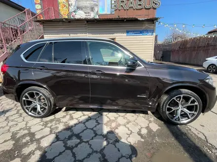 BMW X5 2016 года за 22 000 000 тг. в Алматы – фото 4