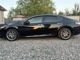 Toyota Camry 2019 года за 12 700 000 тг. в Алматы – фото 3