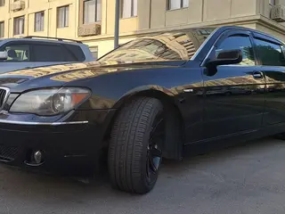 BMW 750