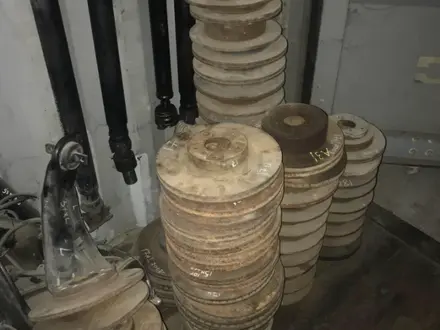 Передние тормозные диски за 15 000 тг. в Алматы