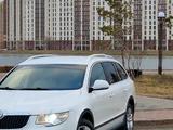 Skoda Superb 2013 года за 7 000 000 тг. в Астана – фото 2