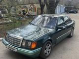 Mercedes-Benz E 230 1992 года за 1 700 000 тг. в Караганда – фото 2