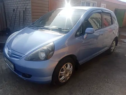 Honda Fit 2002 года за 2 500 000 тг. в Семей – фото 2