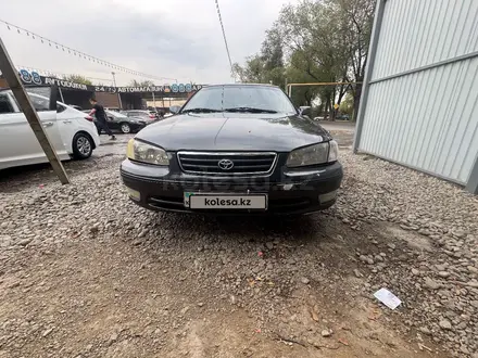 Toyota Camry 2000 года за 2 900 000 тг. в Алматы – фото 7