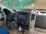 Volkswagen Crafter 2011 года за 9 000 000 тг. в Уральск – фото 4