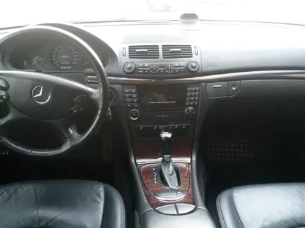 Mercedes-Benz E 320 2003 года за 8 700 000 тг. в Жанаозен – фото 6