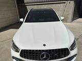 Mercedes-Benz GLC 43 AMG 2022 годаfor35 000 000 тг. в Шымкент – фото 2