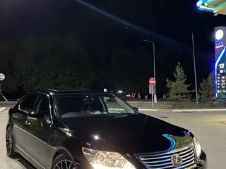 Lexus LS 460