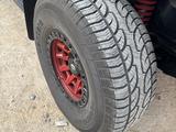 Шины 305/70 r16for250 000 тг. в Актау