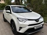 Toyota RAV4 2017 годаүшін12 800 000 тг. в Уральск