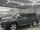 Toyota Highlander 2012 года за 13 200 000 тг. в Астана