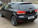 Volkswagen Golf 2009 года за 2 850 000 тг. в Уральск – фото 3