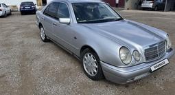 Mercedes-Benz E 280 1996 года за 3 100 000 тг. в Караганда