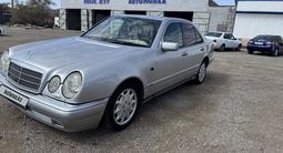 Mercedes-Benz E 280 1996 года за 3 100 000 тг. в Караганда – фото 2
