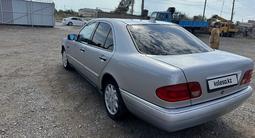 Mercedes-Benz E 280 1996 года за 3 100 000 тг. в Караганда – фото 4