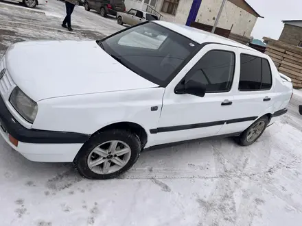 Volkswagen Vento 1993 года за 1 500 000 тг. в Жосалы – фото 5