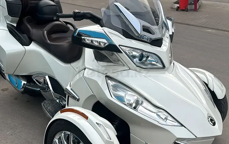 BRP  Can-Am Spyder 2015 года за 8 888 888 тг. в Астана
