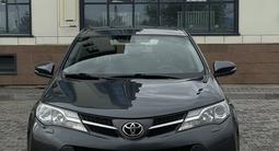 Toyota RAV4 2015 годаүшін8 800 000 тг. в Уральск – фото 2