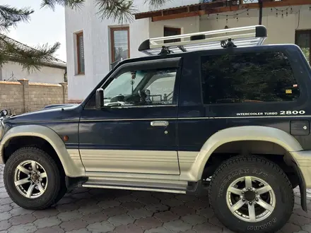 Mitsubishi Pajero 1995 года за 2 700 000 тг. в Алматы – фото 4