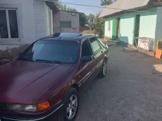 Mitsubishi Galant