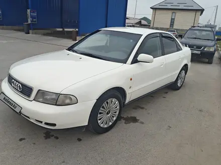 Audi A4 1996 года за 1 800 000 тг. в Алматы – фото 4