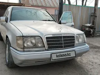 Mercedes-Benz E 280