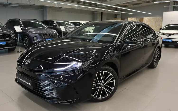 Toyota Camry 2025 года за 22 580 000 тг. в Астана
