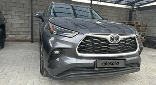 Toyota Highlander 2022 года за 20 000 000 тг. в Алматы