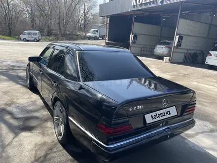 Mercedes-Benz E 230 1992 года за 1 400 000 тг. в Алматы – фото 8