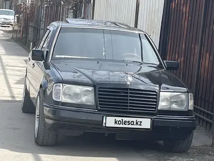 Mercedes-Benz E 230 1992 года за 1 400 000 тг. в Алматы – фото 9