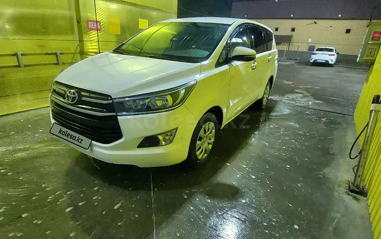 Toyota Innova 2021 годаfor13 800 000 тг. в Алматы