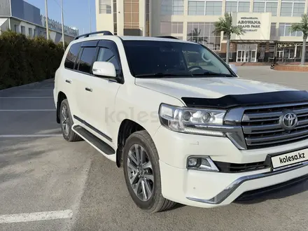 Toyota Land Cruiser 2016 года за 32 500 000 тг. в Актобе – фото 2