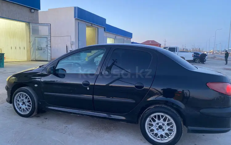 Peugeot 206 2008 года за 650 000 тг. в Жанаозен