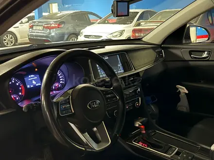 Kia K5 2018 года за 8 500 000 тг. в Алматы – фото 10