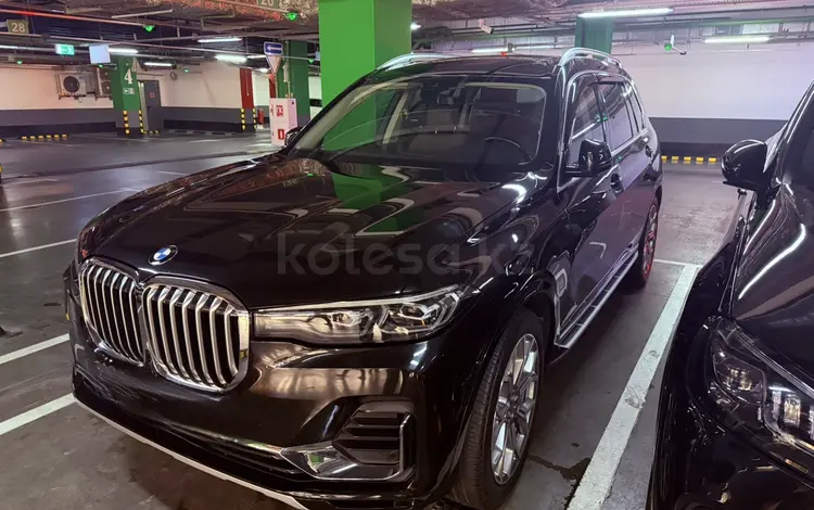 BMW X7 2020 года за 32 000 000 тг. в Астана