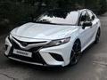 Toyota Camry 2019 года за 13 000 000 тг. в Алматы