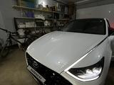 Hyundai Sonata 2022 годаfor13 000 000 тг. в Атырау