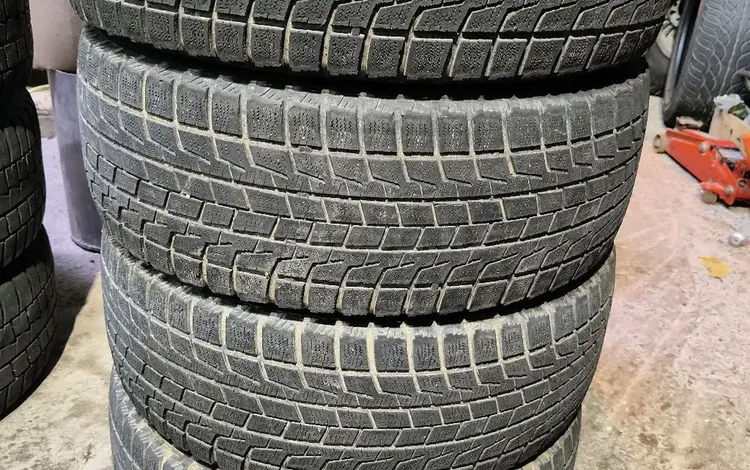 Резина зимняя 215/55 r17 Bridgestone, из Японииfor72 000 тг. в Алматы