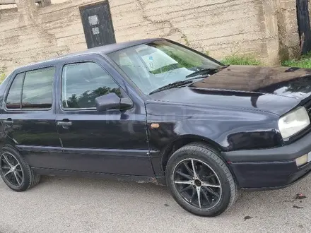 Volkswagen Vento 1994 года за 700 000 тг. в Шымкент – фото 3